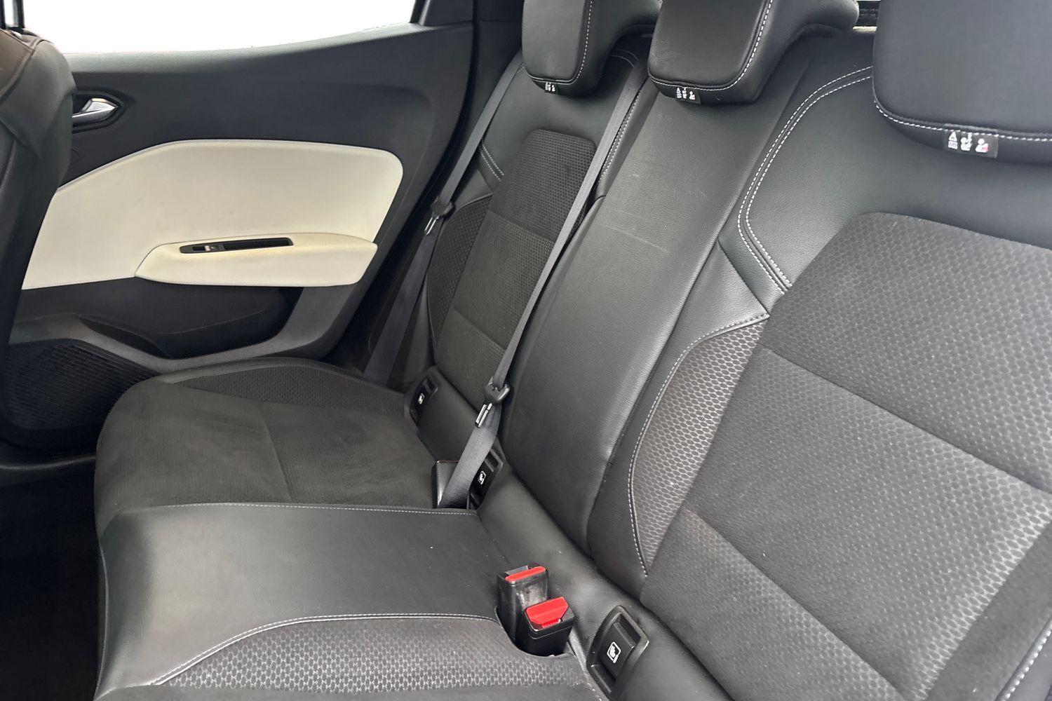 Used Renault Clio 2021 for sale - 76926819: Photo 10