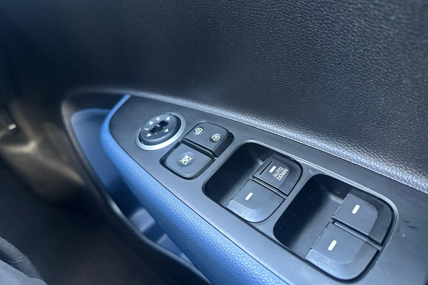 Used Hyundai i10 2016 for sale - 77067317: Photo 15