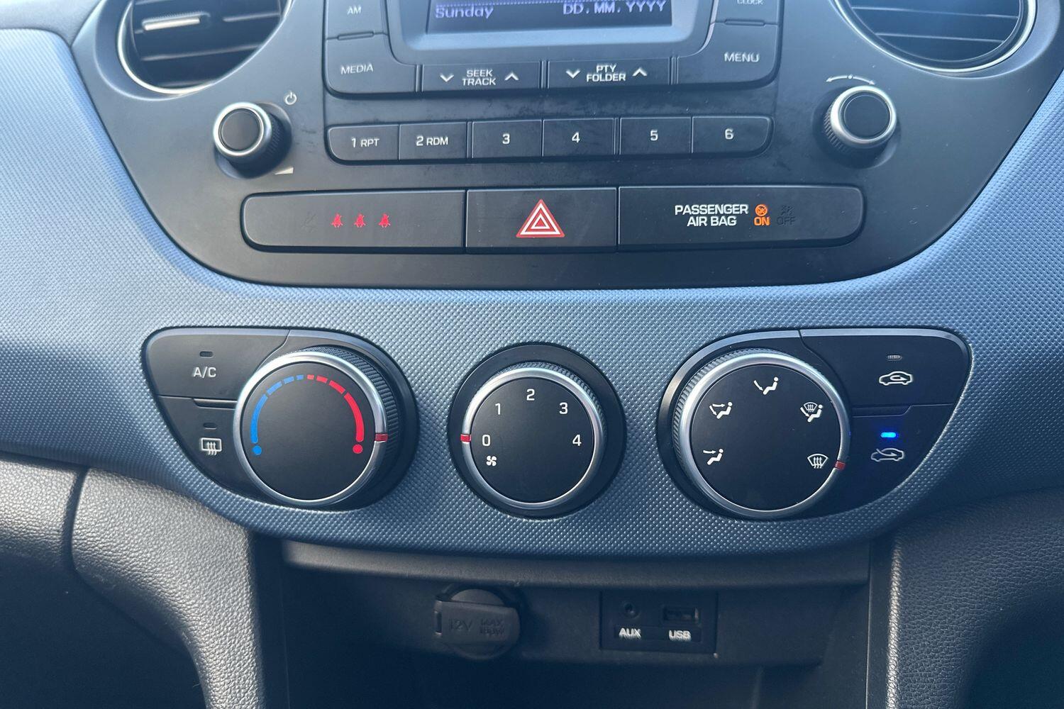 Used Hyundai i10 2016 for sale - 77067317: Photo 18