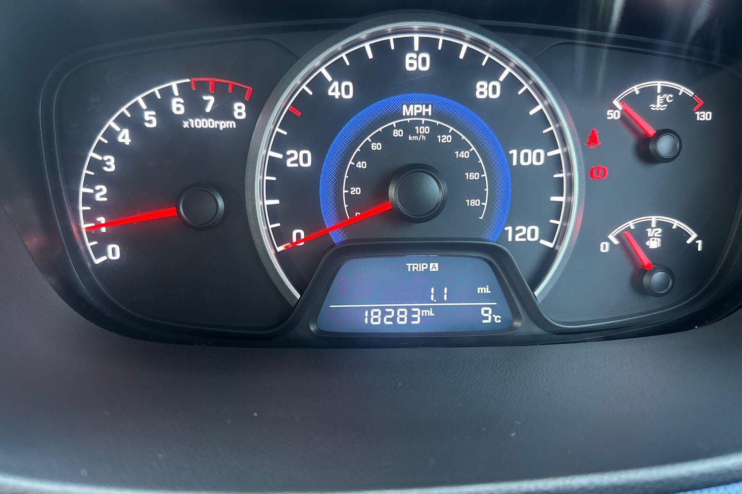 Used Hyundai i10 2016 for sale - 76926847: Photo 13