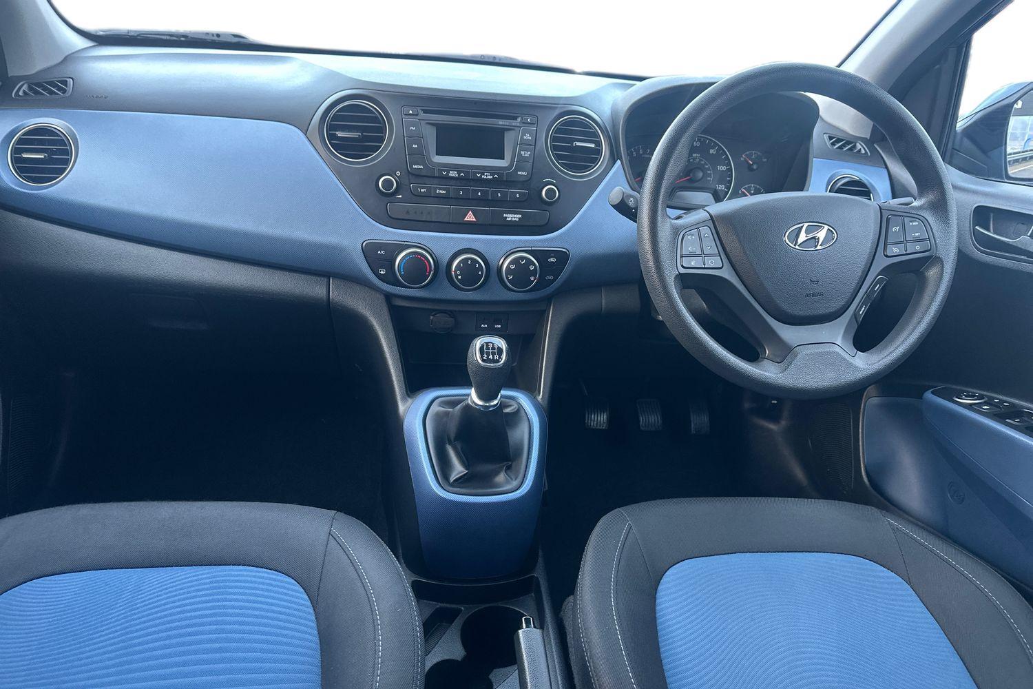 Used Hyundai i10 2016 for sale - 76926847: Photo 8