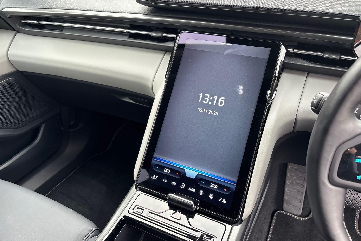 Used Ford Explorer 2025 for sale - 76752459: Photo 18