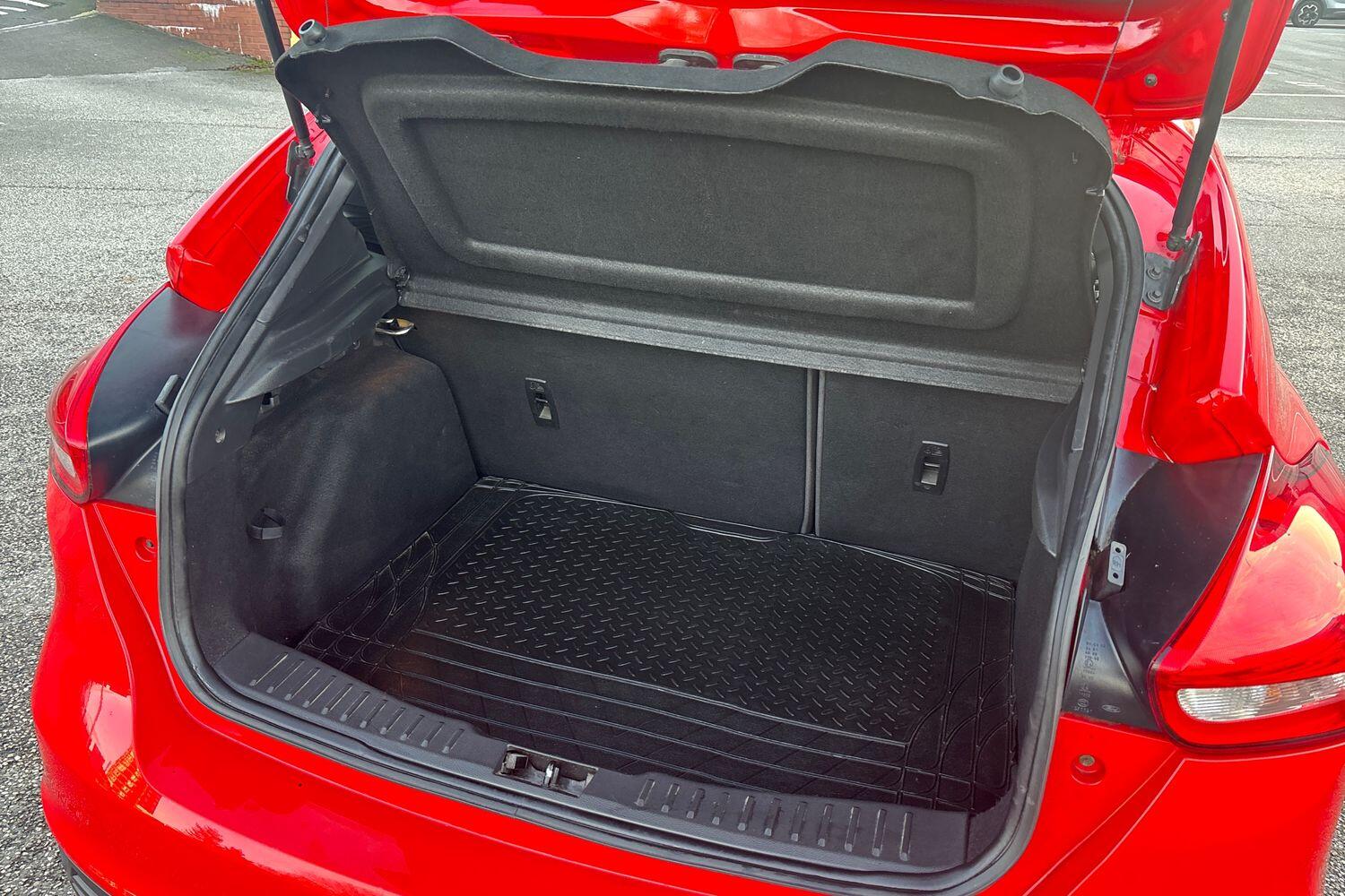 Used Ford Focus 2018 for sale - 77057466: Photo 13