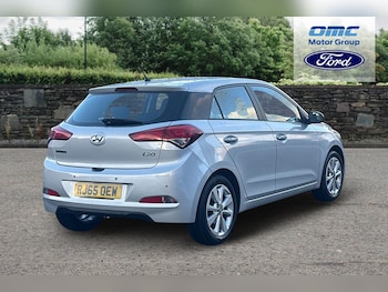 Used Hyundai i20 2015 for sale - 76926791: Photo