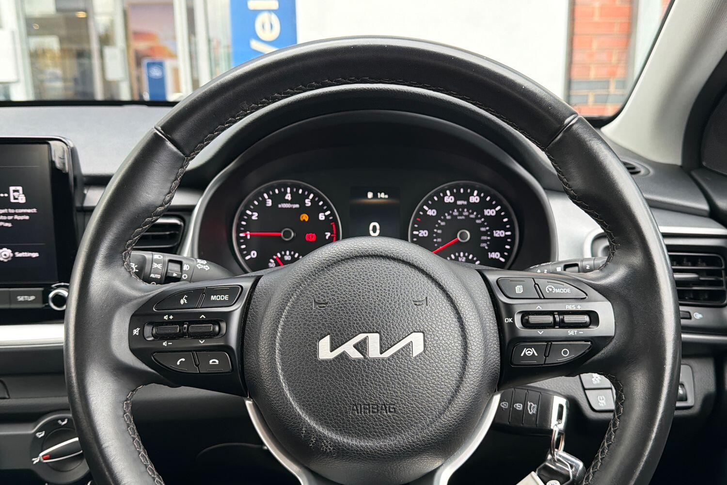Used Kia Stonic 2022 for sale - 76512968: Photo 13