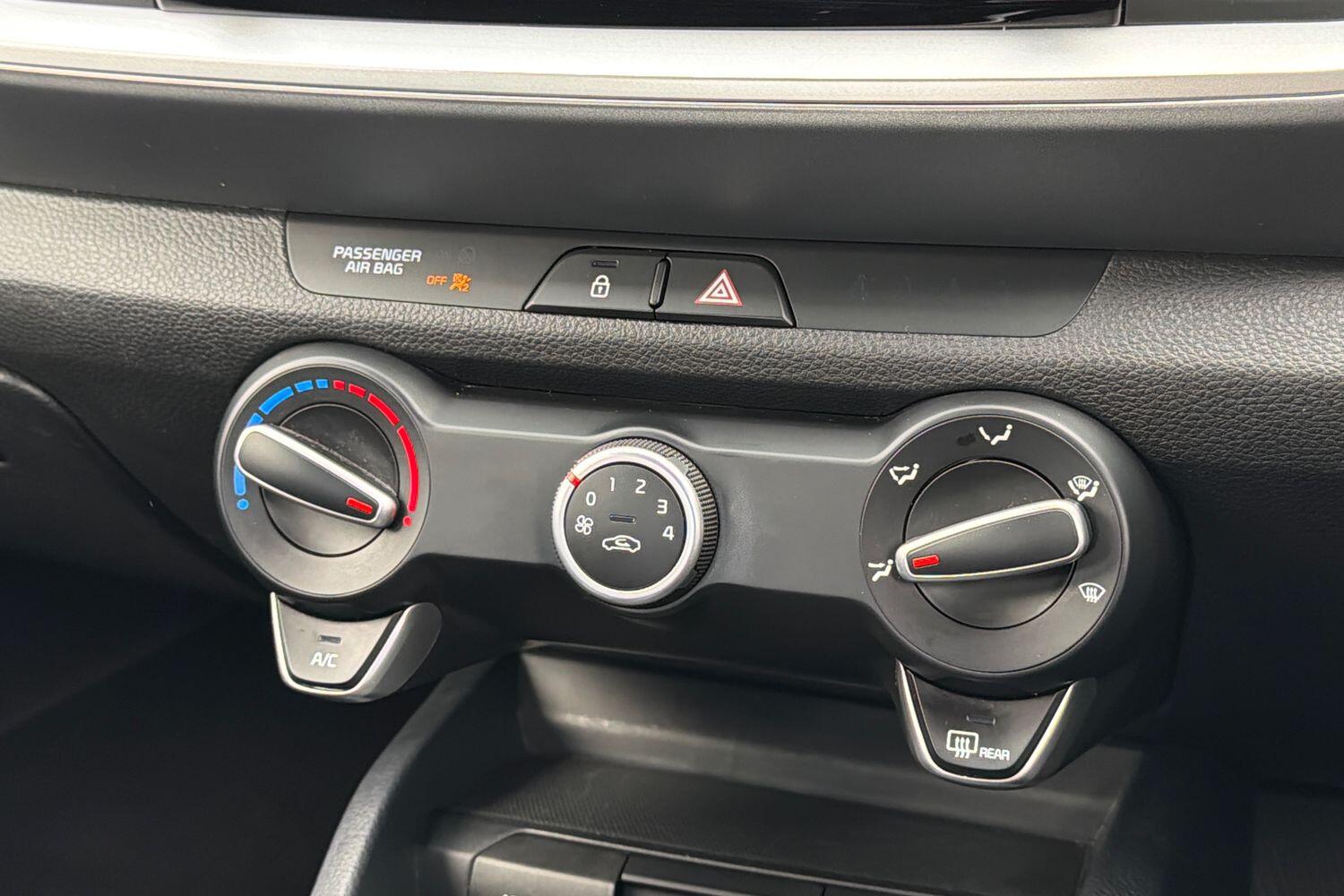 Used Kia Stonic 2022 for sale - 76512968: Photo 15