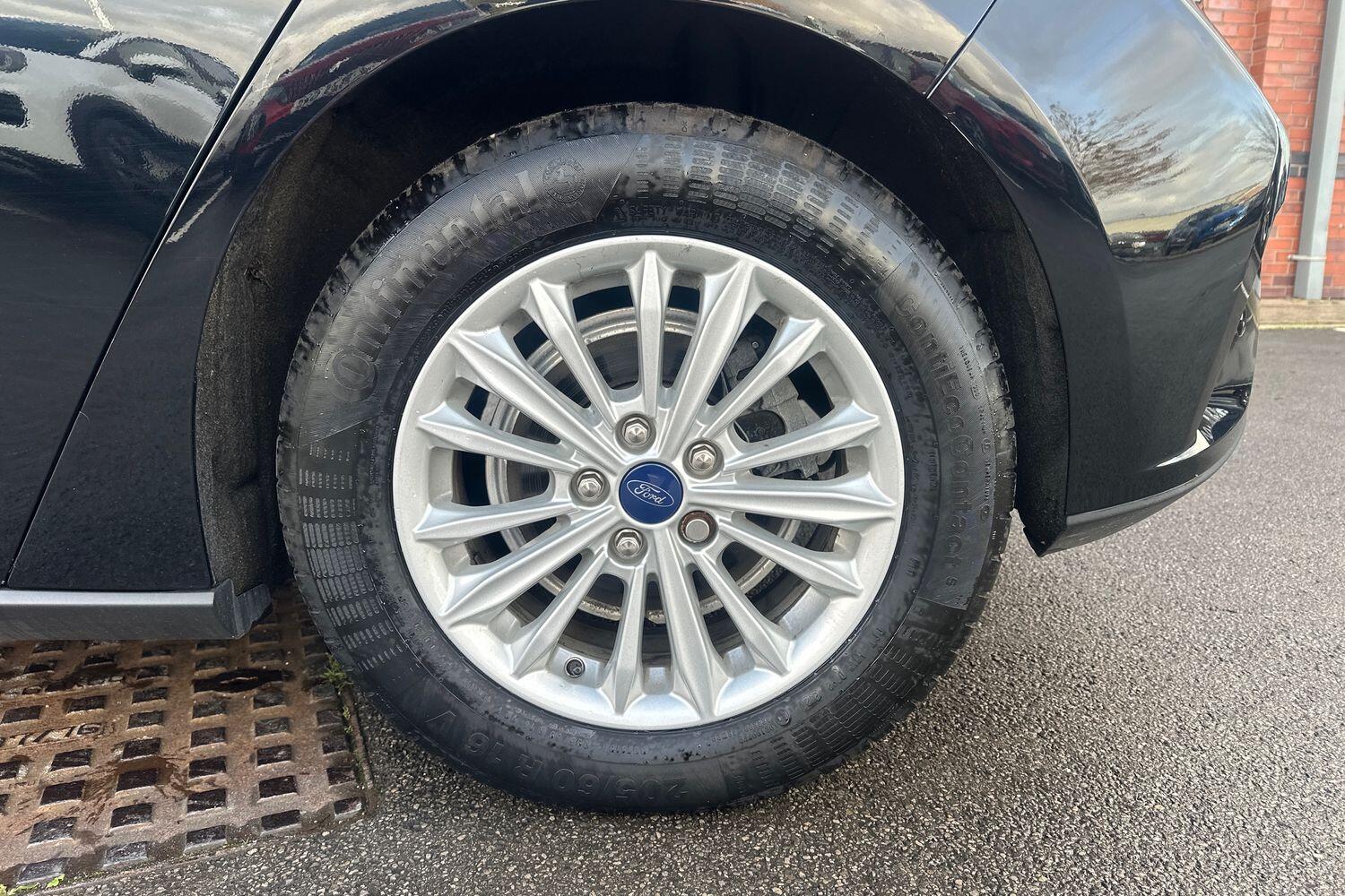 Used Ford Focus 2018 for sale - 76513430: Photo 9