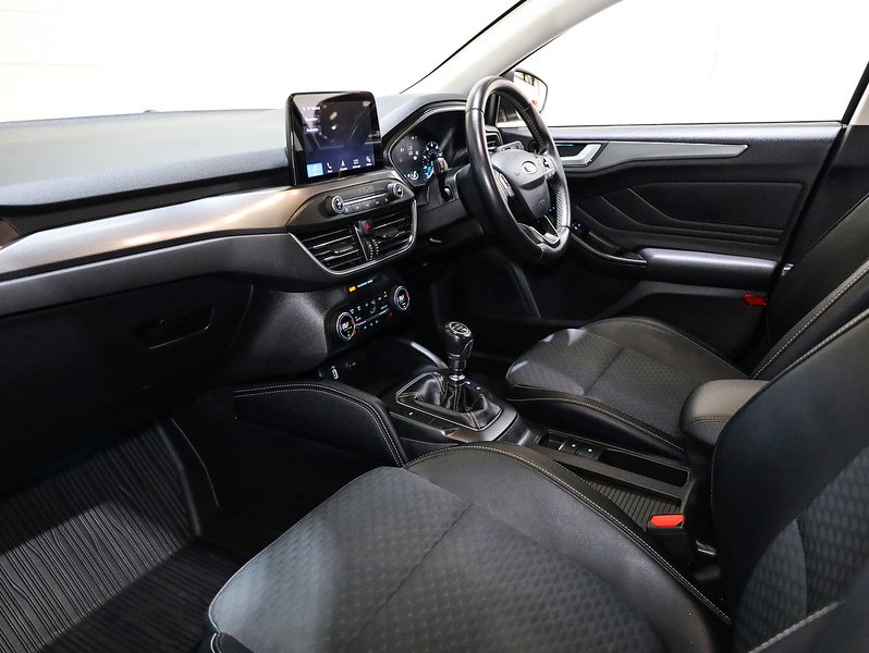 Used Ford Focus 2019 for sale - 76320184: Photo 11