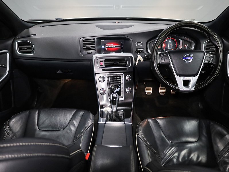 Used Volvo V60 2016 for sale - 77961593: Photo 13