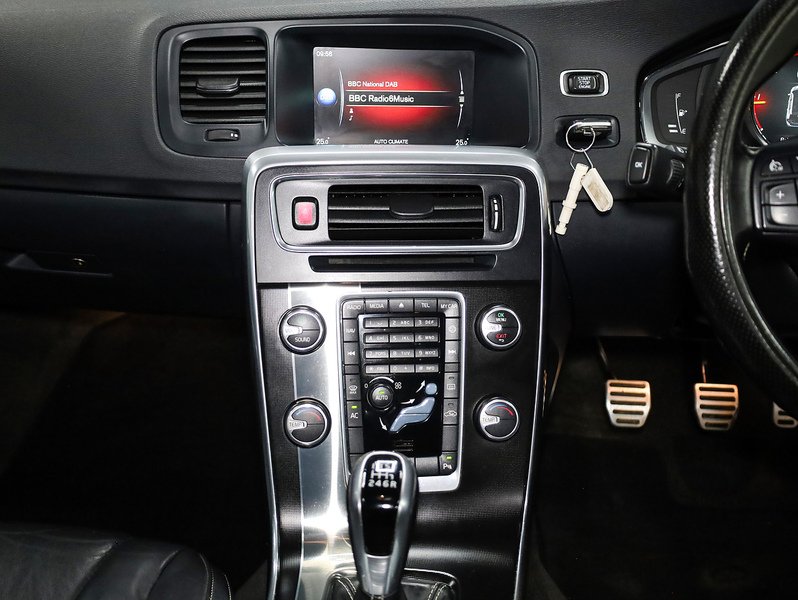 Used Volvo V60 2016 for sale - 77961593: Photo 17