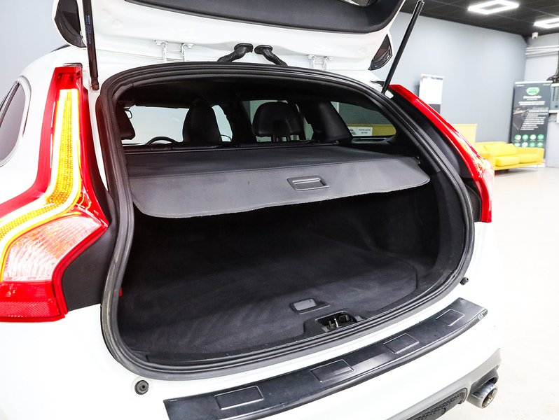 Used Volvo V60 2016 for sale - 77961593: Photo 40