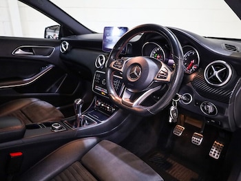 Used Mercedes-Benz A-Class 2016 for sale - 75157335: Photo