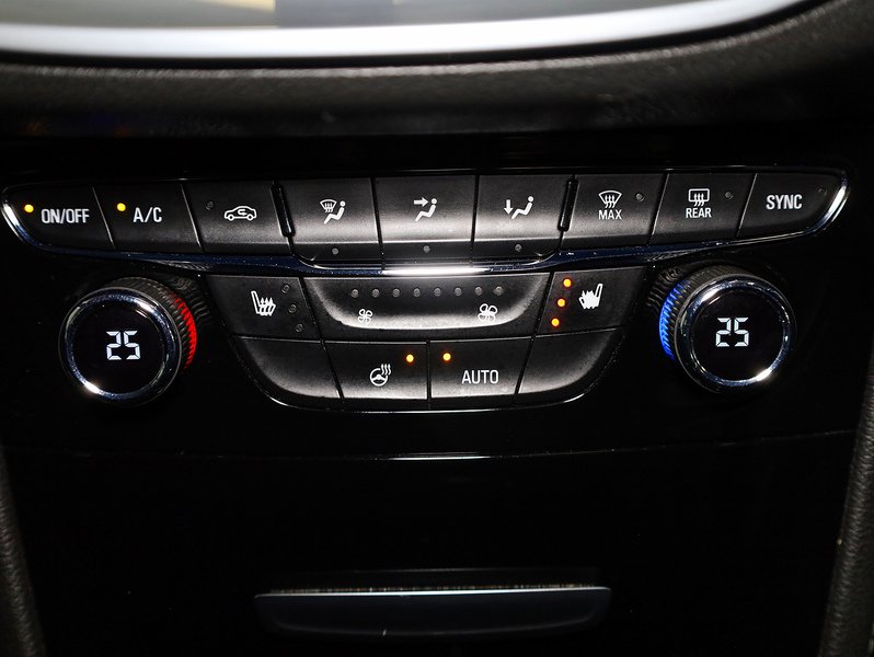 Used Vauxhall Astra 2017 for sale - 77014613: Photo 29