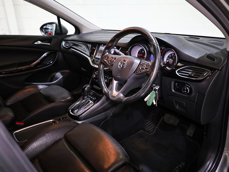 Used Vauxhall Astra 2017 for sale - 77014613: Photo 3