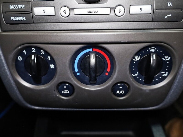 Used Ford Fusion 2009 for sale - 74963920: Photo 26