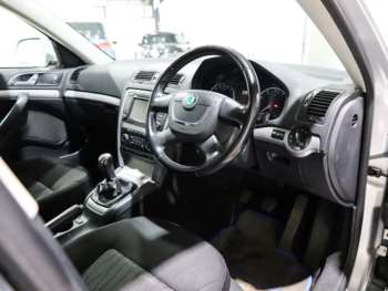 Used Skoda Octavia 2010 for sale - 73274712: Photo