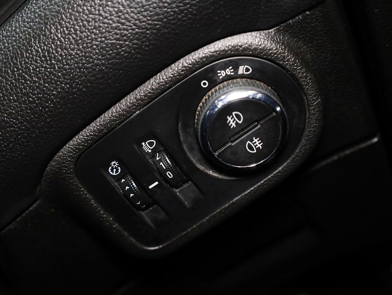 Used Vauxhall Zafira 2016 for sale - 77846413: Photo 31