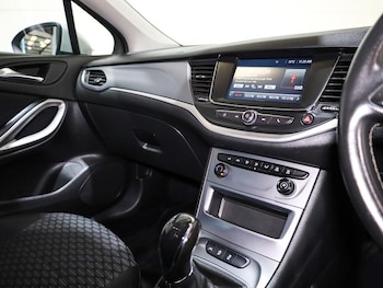 Used Vauxhall Astra 2019 for sale - 76430504: Photo