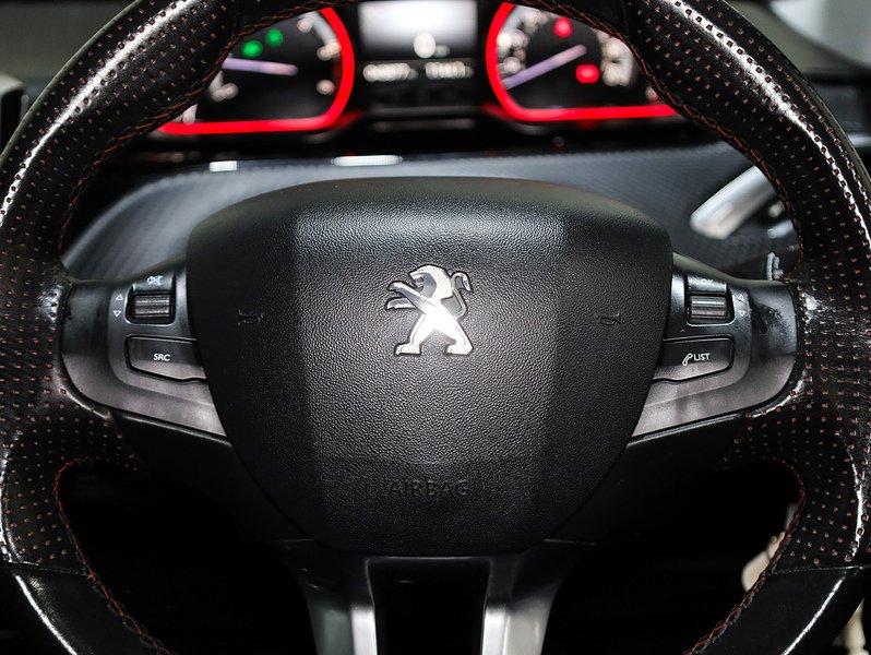 Used Peugeot 2008 2017 for sale - 76496945: Photo 16