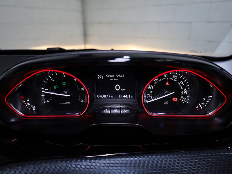 Used Peugeot 2008 2017 for sale - 76496945: Photo 20