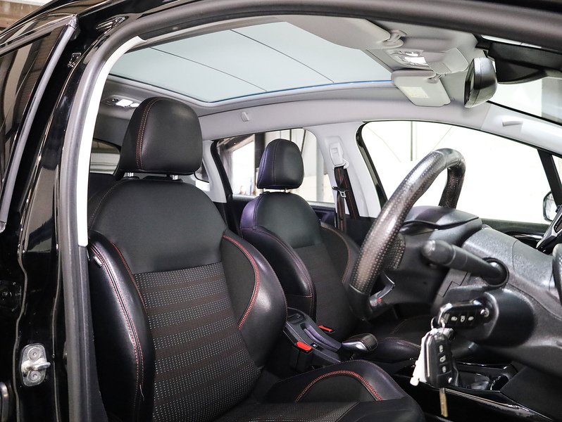 Used Peugeot 2008 2017 for sale - 76496945: Photo 3