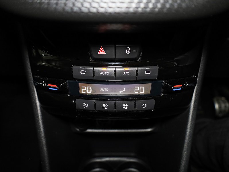 Used Peugeot 2008 2017 for sale - 76496945: Photo 30