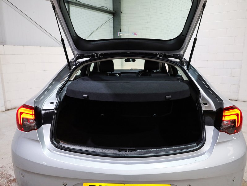 Used Vauxhall Insignia 2019 for sale - 76496953: Photo 36