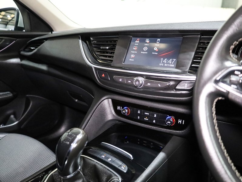 Used Vauxhall Insignia 2019 for sale - 76496953: Photo 4