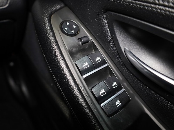 Used BMW 5 Series 2017 for sale - 75440566: Photo 42