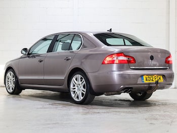 Used Skoda Superb 2012 for sale - 75855462: Photo