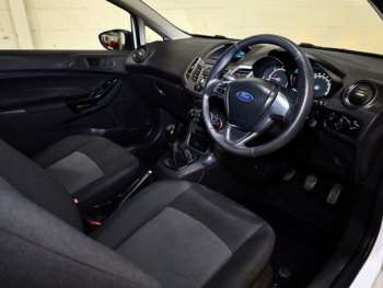 Used Ford Fiesta Van 2015 for sale - 72927524: Photo