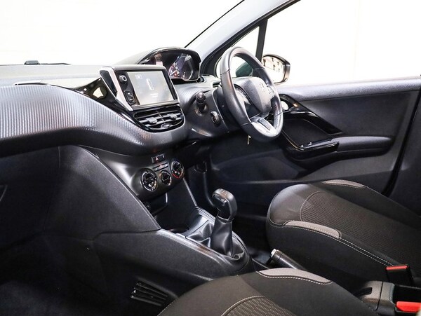 Used Peugeot 208 2016 for sale - 76173490: Photo 11