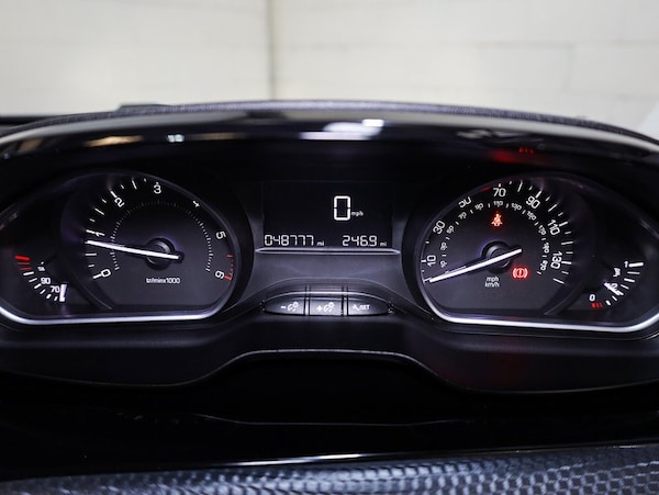 Used Peugeot 208 2016 for sale - 76173490: Photo 17