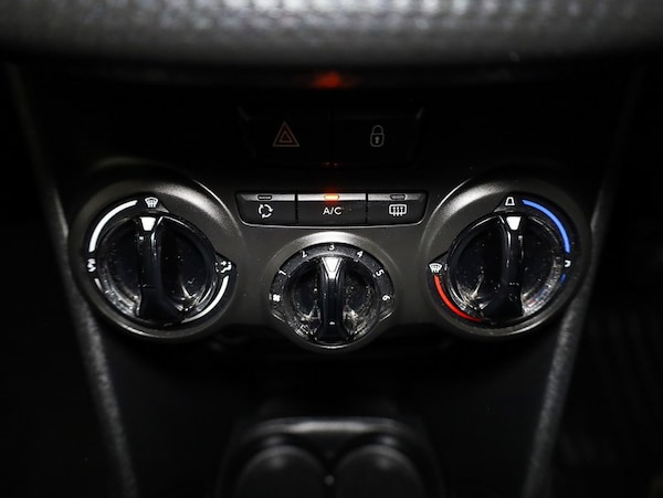 Used Peugeot 208 2016 for sale - 76173490: Photo 23
