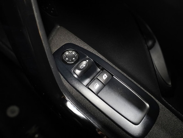 Used Peugeot 208 2016 for sale - 76173490: Photo 27