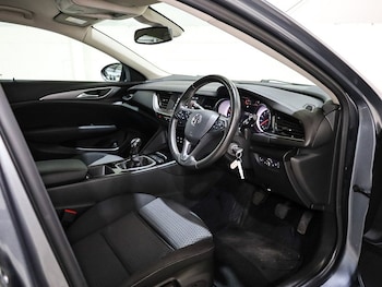 Used Vauxhall Insignia 2020 for sale - 76430472: Photo