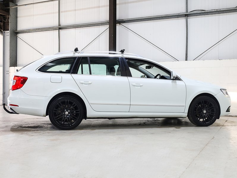 Used Skoda Superb 2014 for sale - 76444280: Photo 10