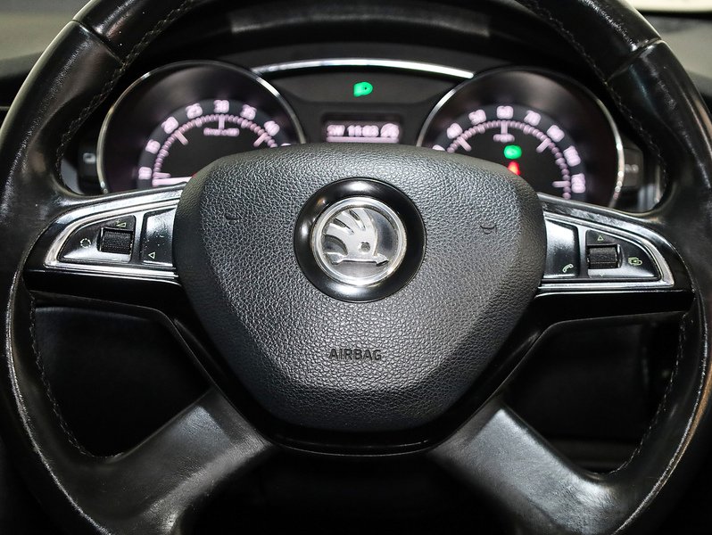 Used Skoda Superb 2014 for sale - 76444280: Photo 16