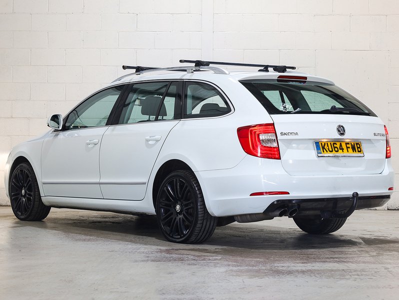 Used Skoda Superb 2014 for sale - 76444280: Photo 2