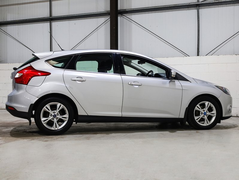 Used Ford Focus 2011 for sale - 76553618: Photo 10