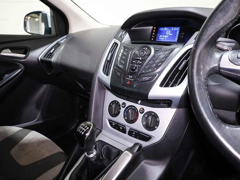 Used Ford Focus 2011 for sale - 76553618: Photo 14