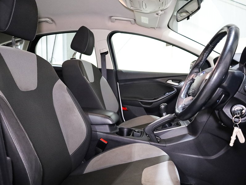 Used Ford Focus 2011 for sale - 76553618: Photo 15