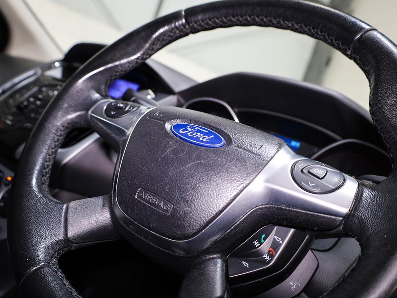 Used Ford Focus 2011 for sale - 76553618: Photo 18