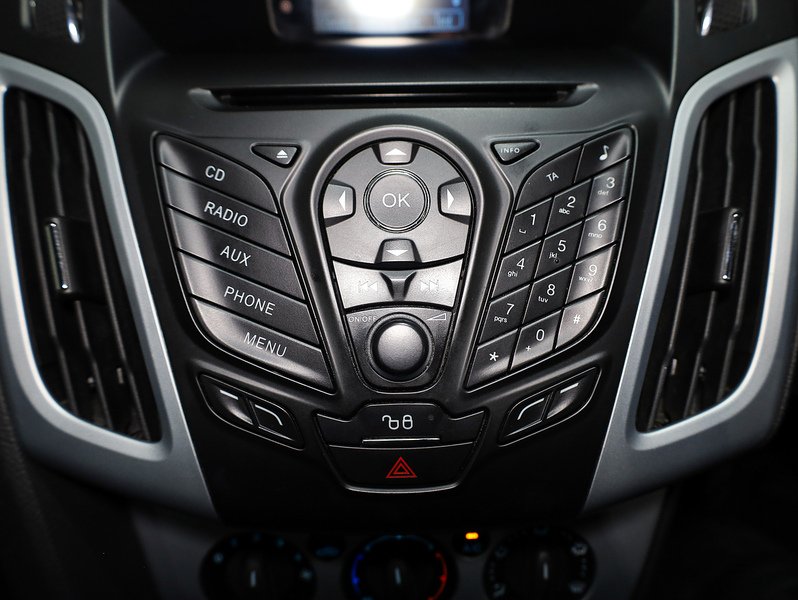 Used Ford Focus 2011 for sale - 76553618: Photo 22