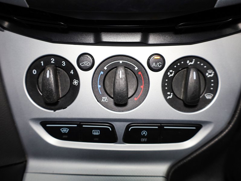 Used Ford Focus 2011 for sale - 76553618: Photo 26