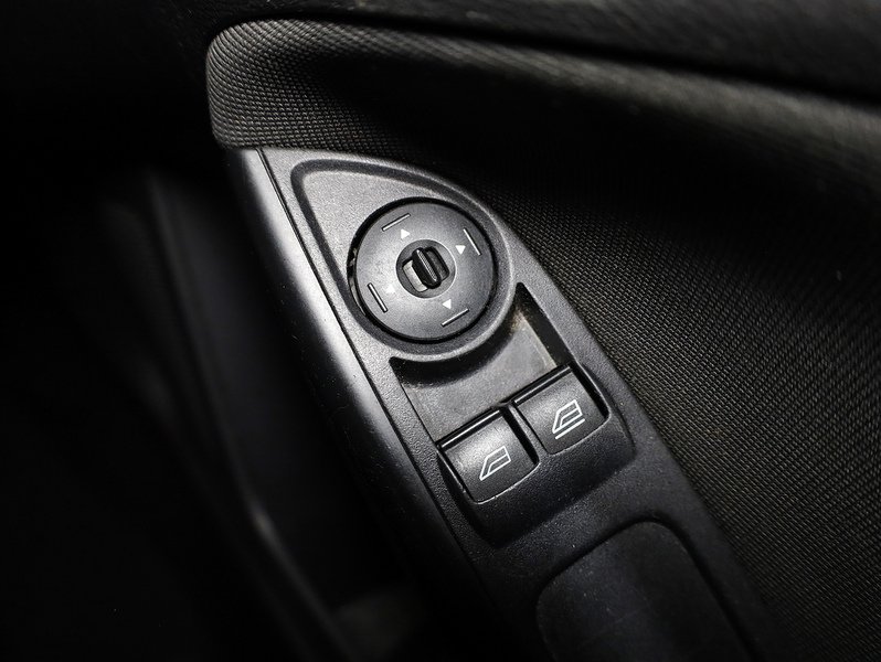 Used Ford Focus 2011 for sale - 76553618: Photo 30