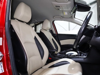 Used Mazda Mazda3 2015 for sale - 76171083: Photo 4