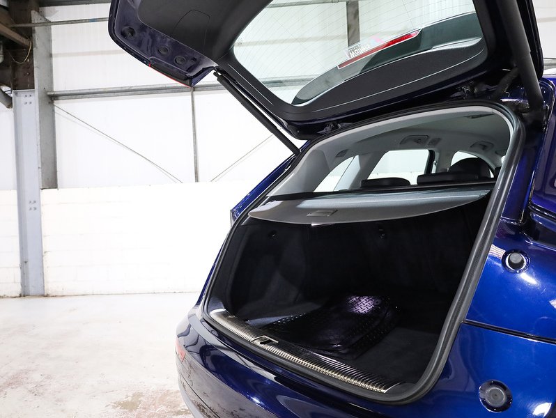 Used Audi Q5 2017 for sale - 76879329: Photo 46