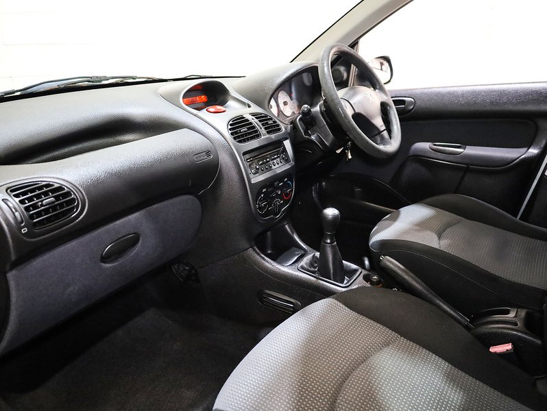 Used Peugeot 206 2004 for sale - 77704106: Photo 13