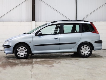 Used Peugeot 206 2004 for sale - 77704106: Photo